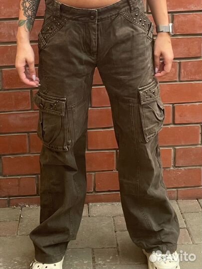 Брюки с карманами