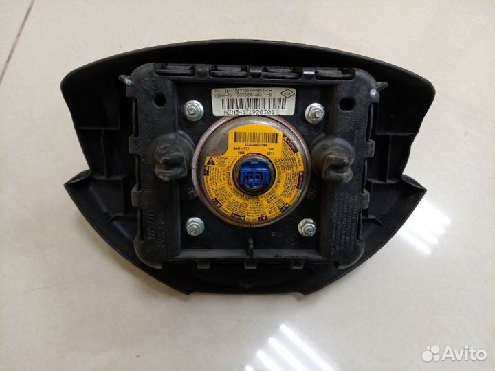 Подушка безопасности в руль Nissan Almera G15