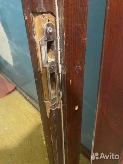 Дверь входная/межкомнатная деревянная