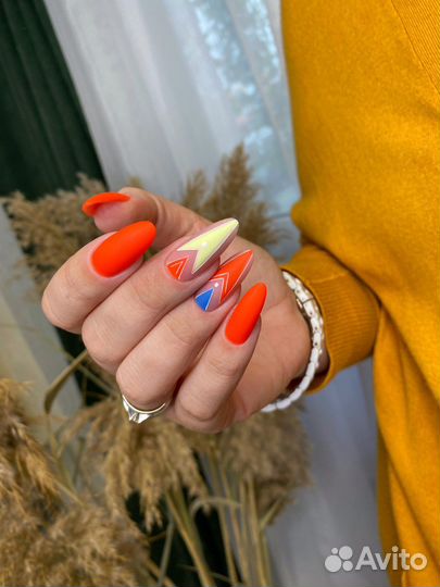 Маникюр, педикюр Южный район