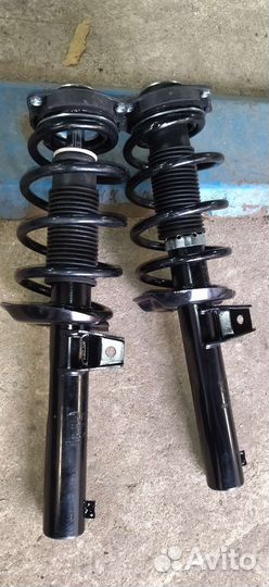 Амортизатор передний левый+правый VW, Skoda, Audi
