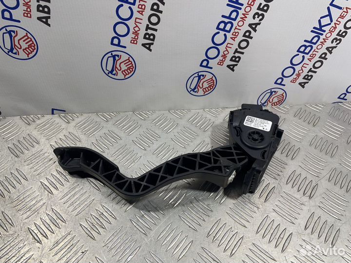 Педаль газа Peugeot 308