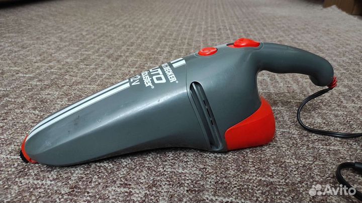 Автомобильный пылесос Black&Decker
