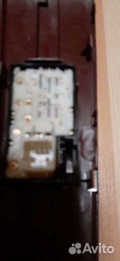 Toyota camry 50 накладка стеклоподъёмника передняя