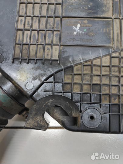 Корпус воздушного фильтра Largus Logan 8 клапанов