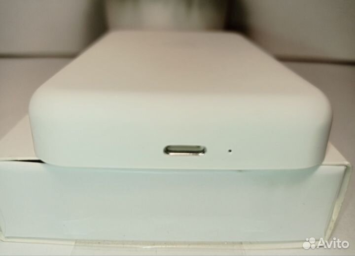 Apple MagSafe Battery Pack 5000