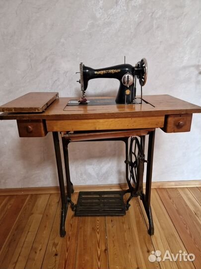 Швейная машина Подольск ножная