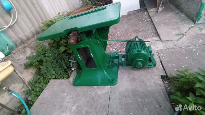 Распиловочный станок