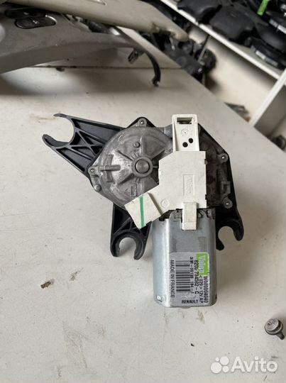 Моторчик стеклоочистителя Renault Duster с 2012 го