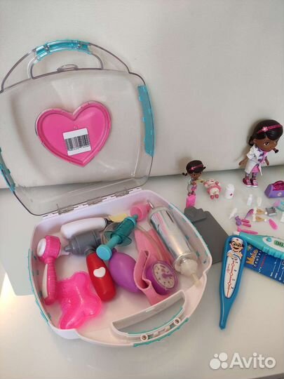 Много игрушек