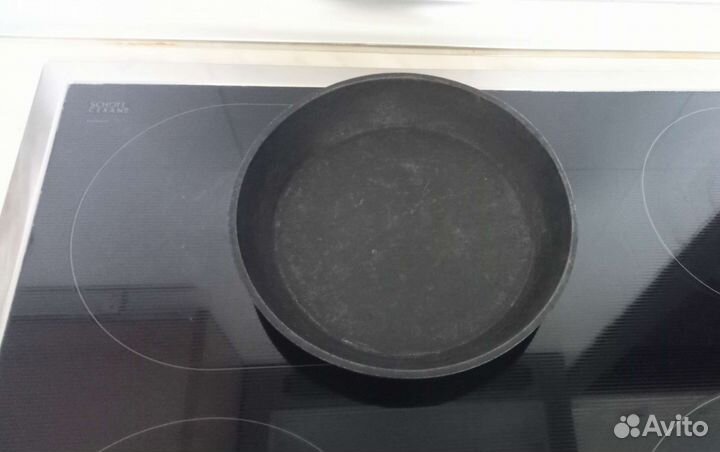 Чугунная сковорода СССР; d 19см