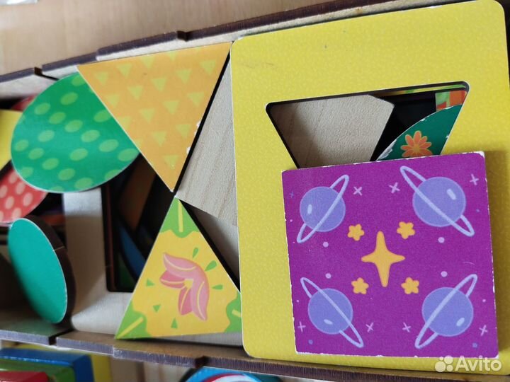 Развивающие игрушки для малышей пакетом