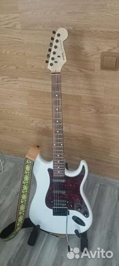 Sqoe sest230 Stratocaster HSS White