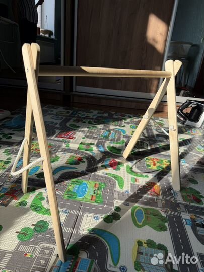 Стойка монтессори +погремушка в подарок