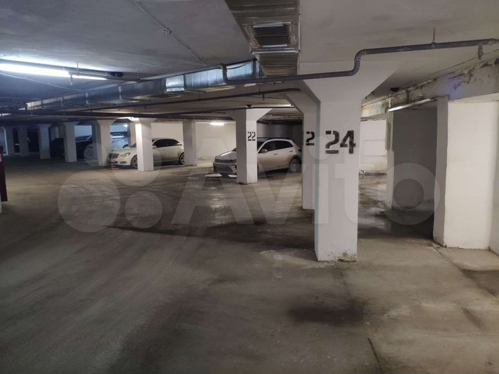 Машиноместо, 14 м²