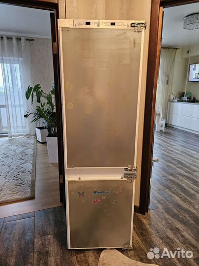 Встраиваемый холодильник bosch KIN86AF30R/02