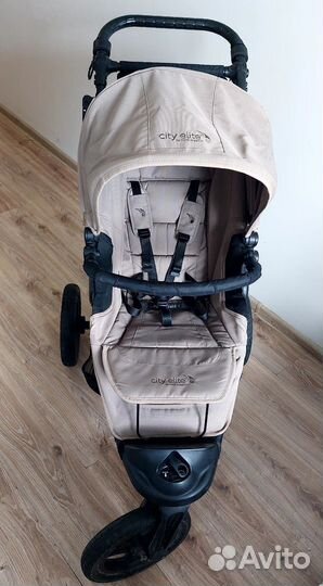 Прогулочная коляска Baby Jogger City Elite