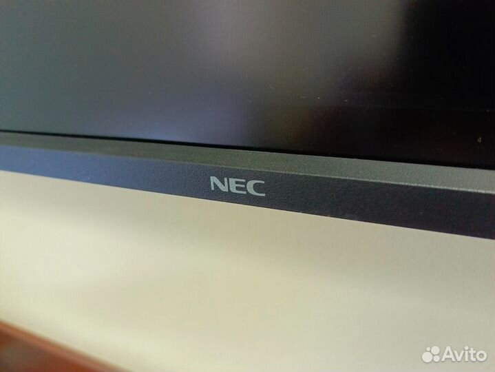 ЖК панель NEC MultiSync LCD4620