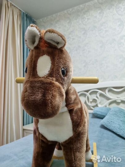 Детская качалка лошадь