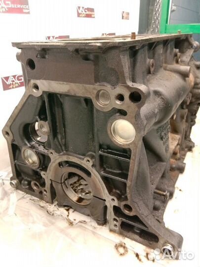 Голый блок цилиндров тигуан 2.0 CCT tiguan