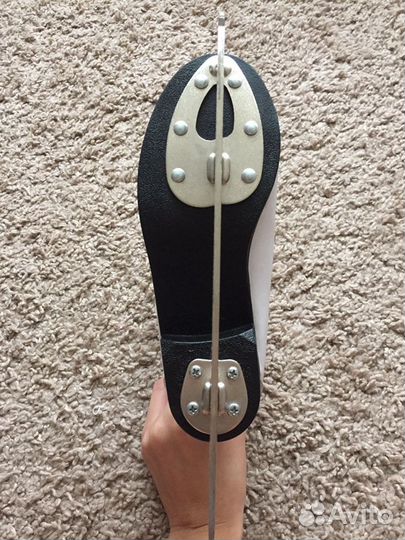 Коньки фигурные