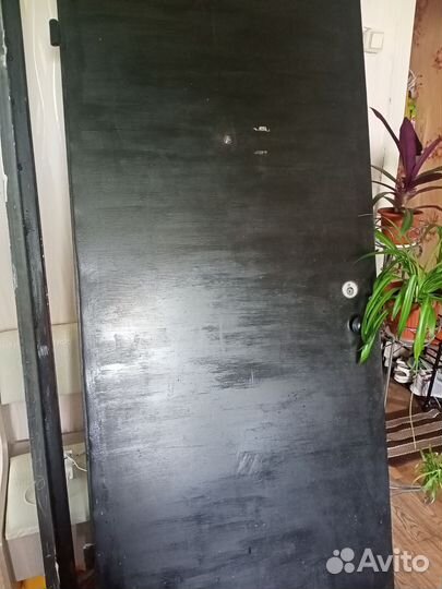 Дверь входная металлическая