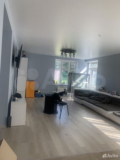 Дом 239,4 м² на участке 12 сот.