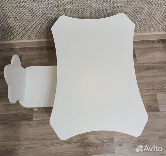 Детский стол и стул