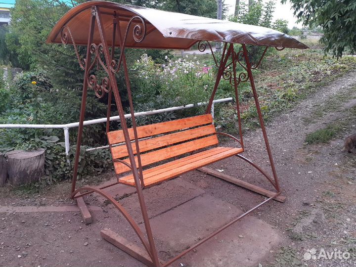 Садовая качеля