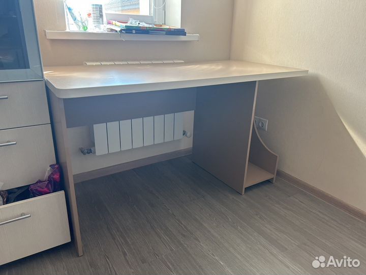 Компьютерный стол