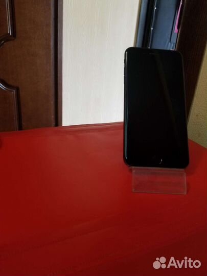 iPhone 8 plus 64gb 3г