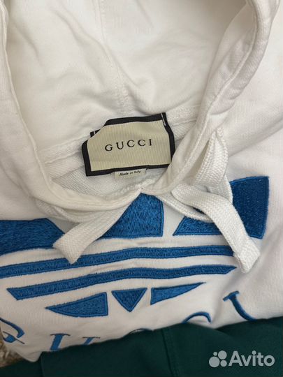 Коробка женских вещей 48