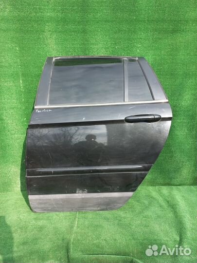 Дверь задняя левая chrysler pacifica