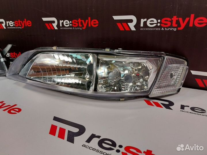 Фары Toyota Mark II 90 N583