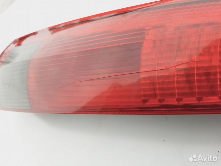 Фонарь задний левый Ford Fiesta