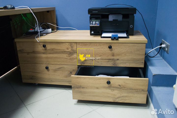 Стол руководителя лофт