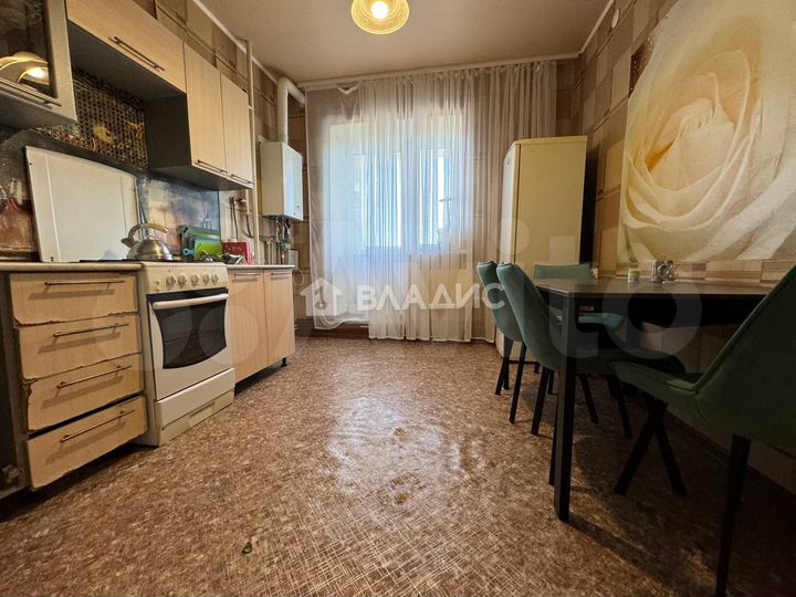 3-к. квартира, 83,8 м², 2/6 эт.