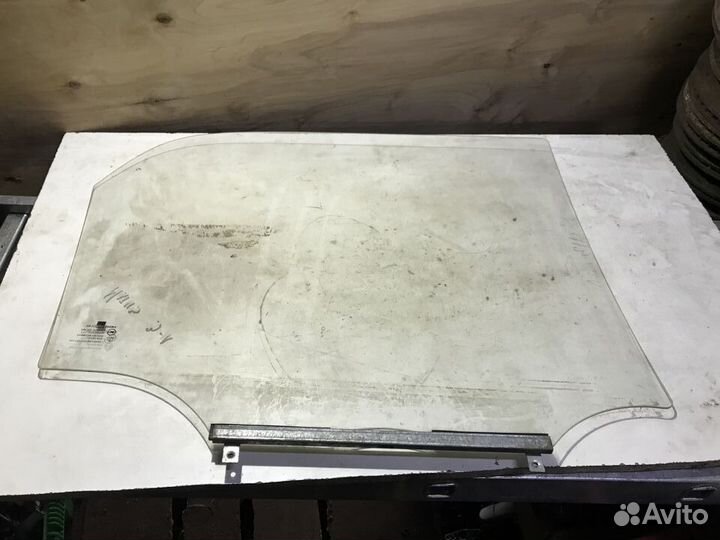 Стекло заднее левое Daewoo Matiz