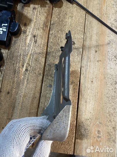 Кронштейн эбу mitsubishi lancer 10