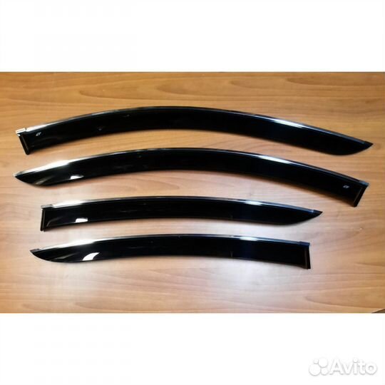 Дефлекторы с хром полосой Opel Insignia sd 2008