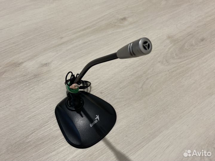 Микрофон Genius