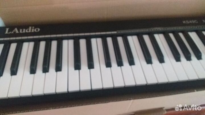 Миди клавиатура 49