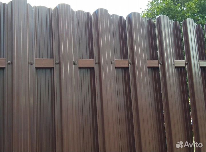 Металлический штакетник с фигурным резом