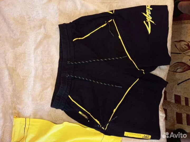 Продаю шорты и футболку из Cropp