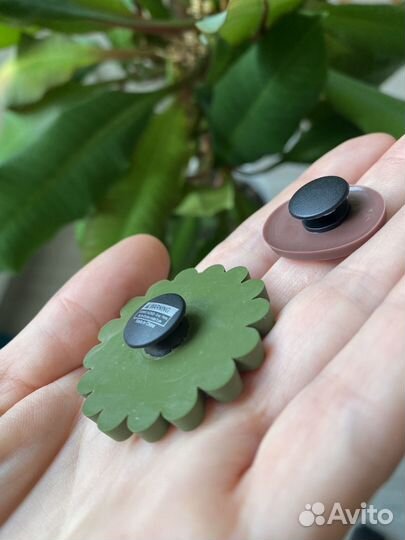 Джибитсы crocs цветок и пончик розовые