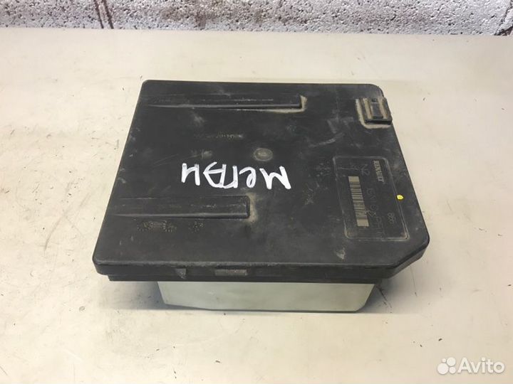 Блок предохранителей Renault Megan 2 седан 1.6