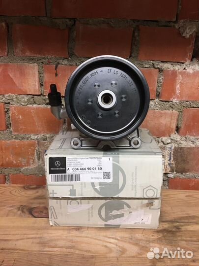 Насос гидроусилителя руля для Mercedes W221/W211