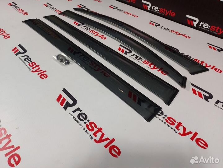 Ветровики Toyota Noah 60 P742