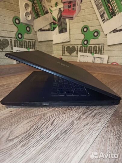 Огромный HP 17.3