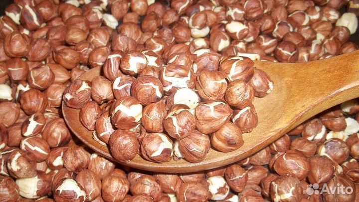 Фундук очищенный